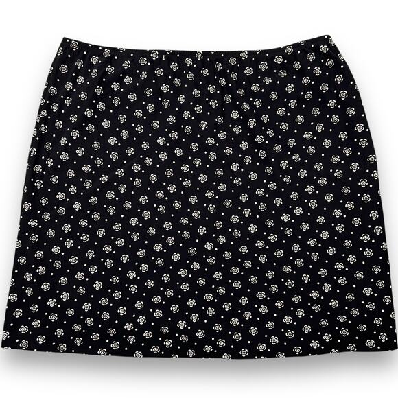 Lands End Skirt Plus 2X Black Floral Pull On Elastic Waist Casual Cottagecore Ne - Picture 3 of 7